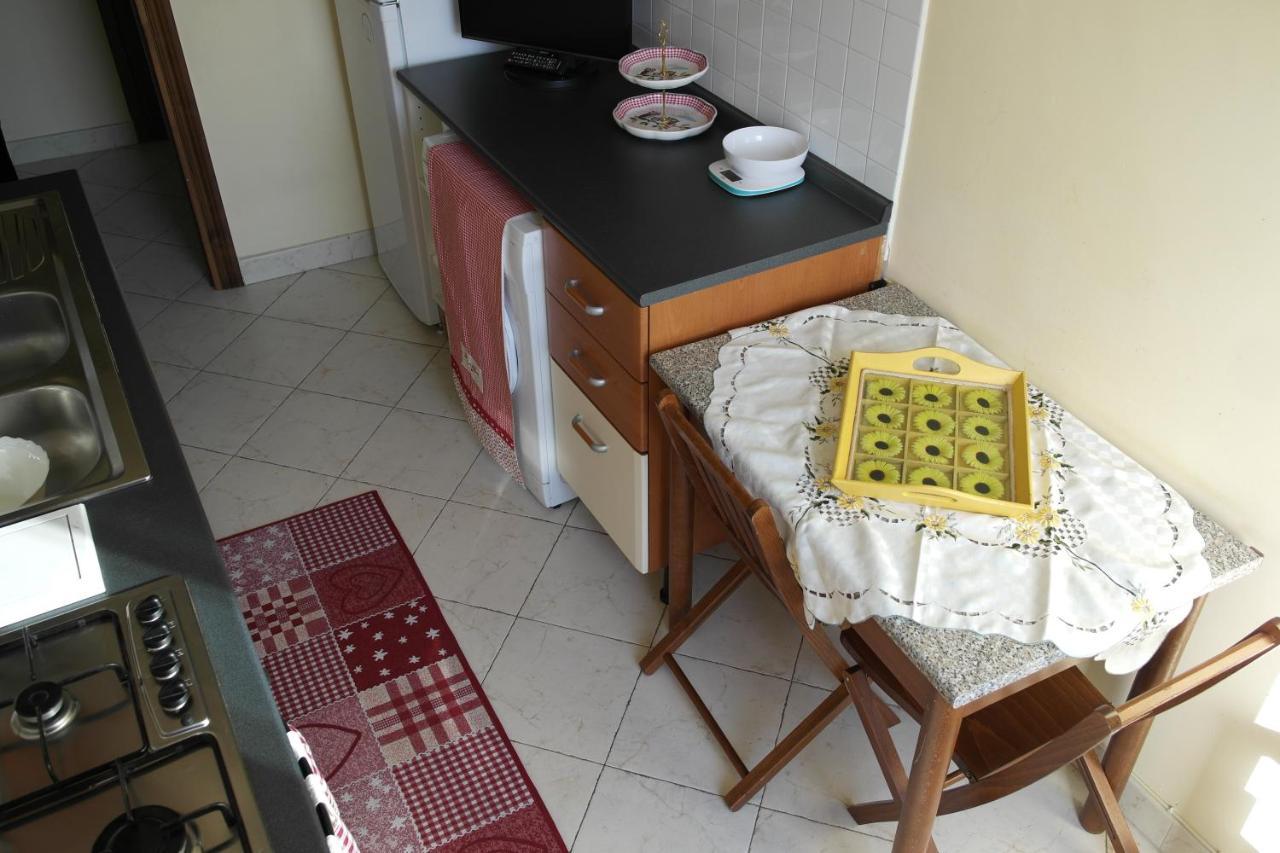 カプラローラLa Casa Del Soleアパートメント エクステリア 写真
